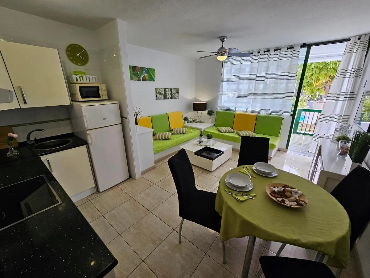 Apartment Casa Palmera 3 Only 150 Metres To The Beach, Heated Pool, Wifi, Sat-Tv, Balcony Arona