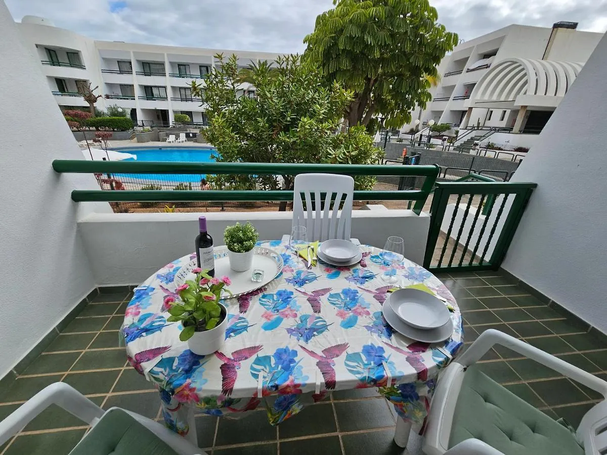 Casa Palmera 3 Only 150 Metres To The Beach, Heated Pool, Wifi, Sat-Tv, Balcony Arona  Arona (Tenerife)