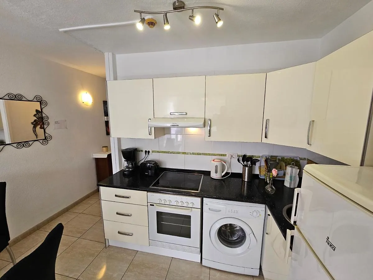 Casa Palmera 3 Only 150 Metres To The Beach, Heated Pool, Wifi, Sat-Tv, Balcony Arona  0*, Arona (Tenerife) Spain