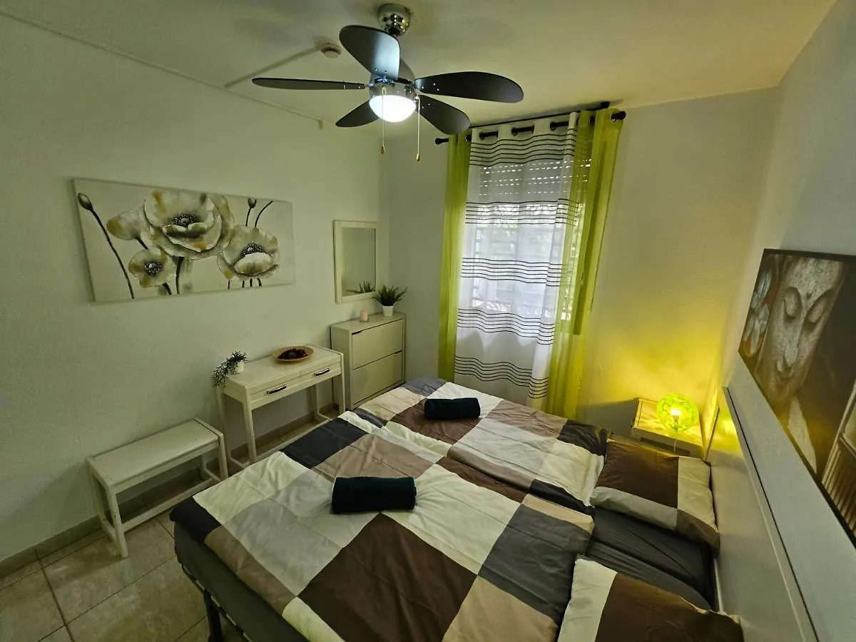 Casa Palmera 3 Only 150 Metres To The Beach, Heated Pool, Wifi, Sat-Tv, Balcony Arona  Apartment Arona (Tenerife)
